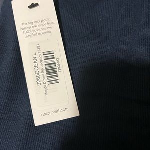 Amour Vert, size L, blue color.